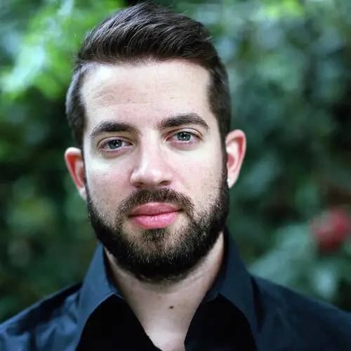 Alex Thompson